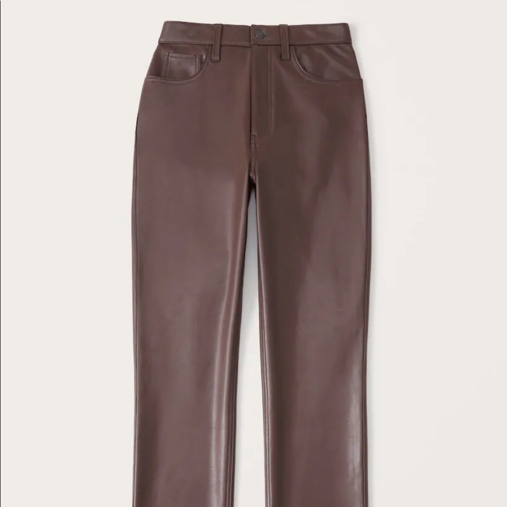 Curve Love Vegan Leather 90s Straight Pants *BROWN*